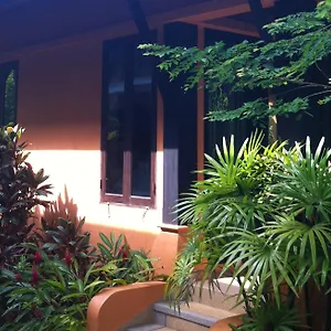 3* Semesteranläggning (resort) The Shambhala Khaolak