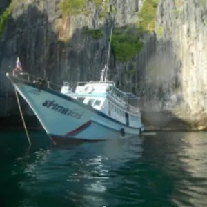 Maya Bay Sleepaboard Hotel Koh Phi Phi Don